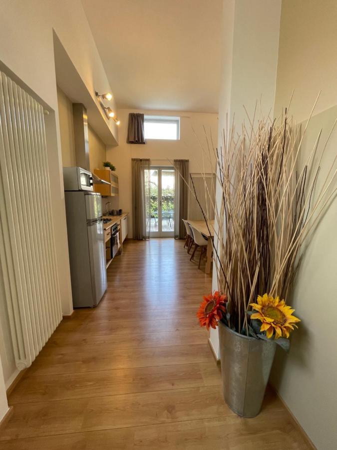 Lovely Loft Molo Menaggio Bagian luar foto