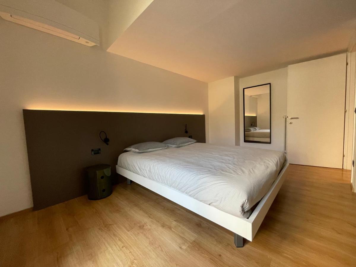 Lovely Loft Molo Menaggio Bagian luar foto