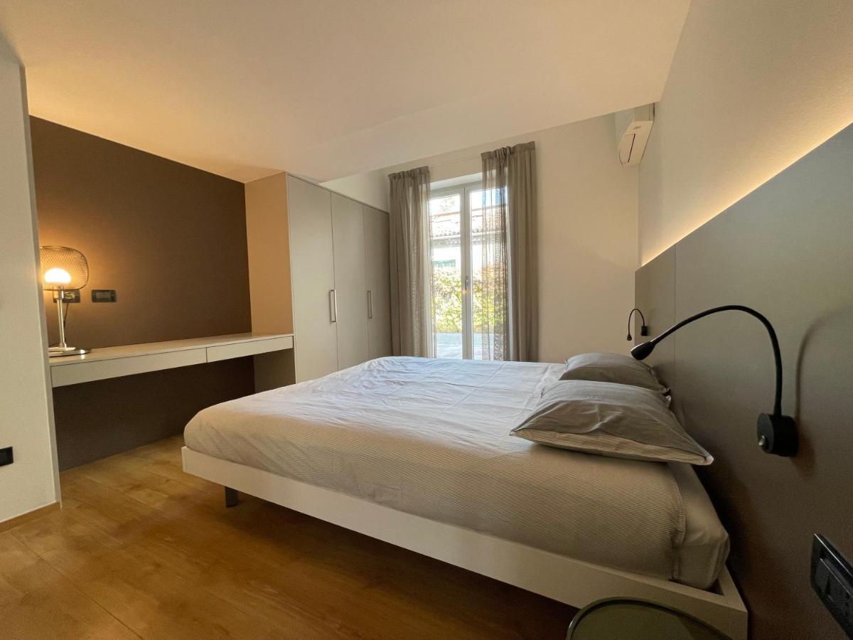 Lovely Loft Molo Menaggio Bagian luar foto